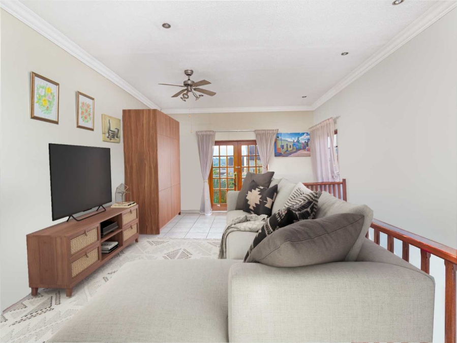 3 Bedroom Property for Sale in Meerhof North West